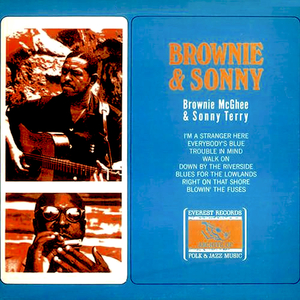 四个闺蜜互相自慰喷水
